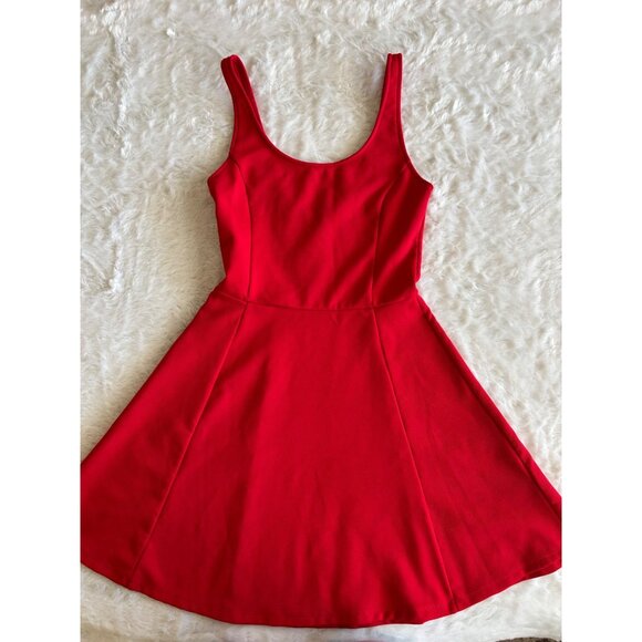 Divided Red Ribbed Sleeveless Skater Dress With Scoop Neckline - Size 4 - Picture 2 of 8